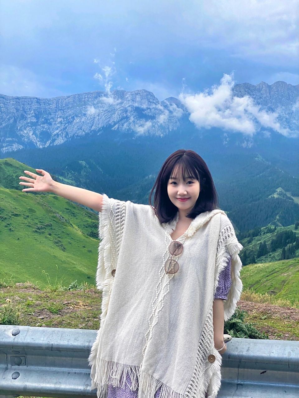 安徽女孩的"国泰民安"脸 最近的评论里有好多人说我笑起来很好看～ 那