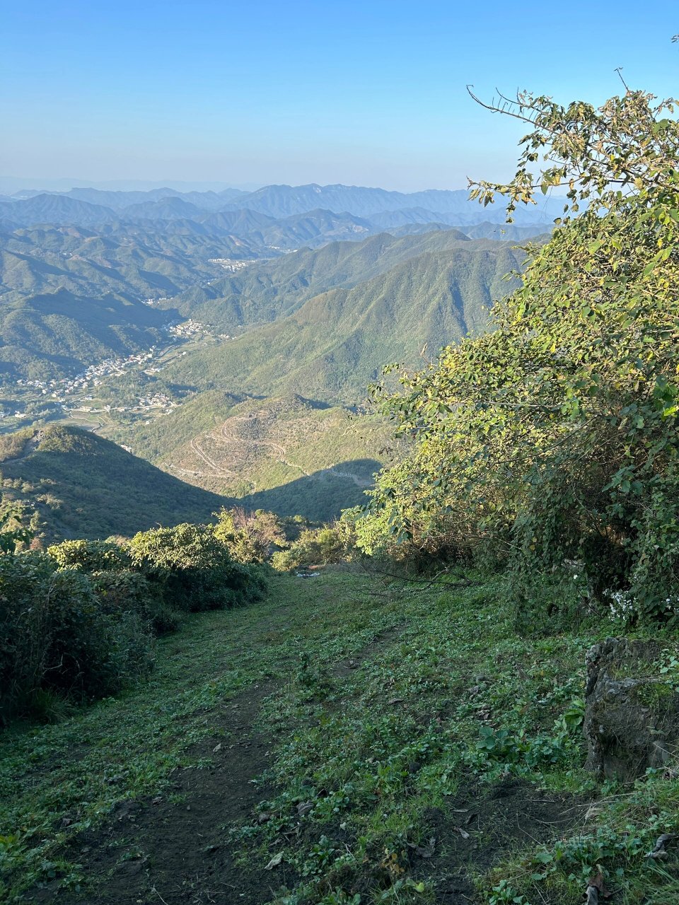 咸宁通城黄袍山 93路线:黄袍山环线 最高海拔1167  最低海拔369