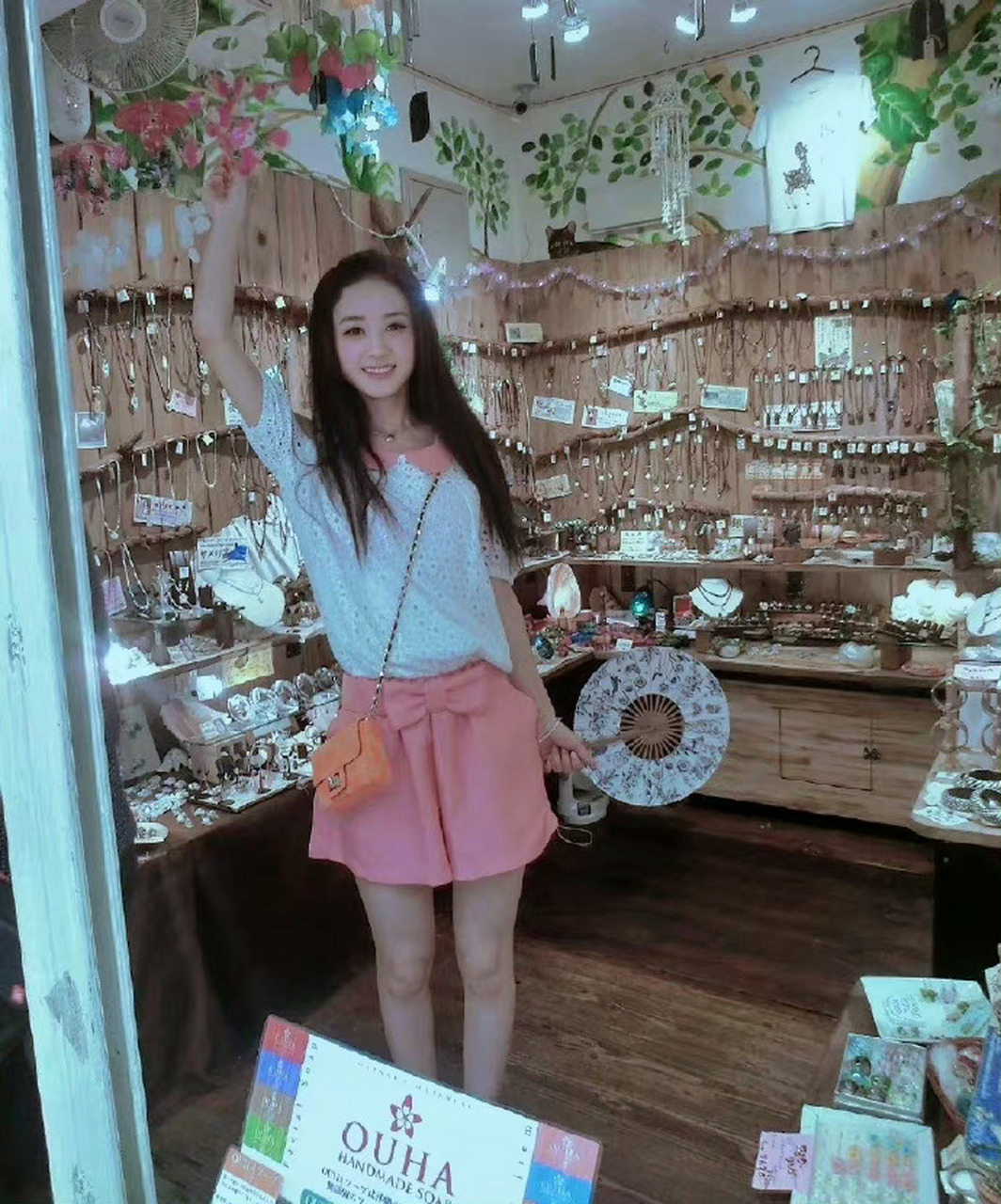 赵丽颖# 赵丽颖2013年综艺《旅行家》.