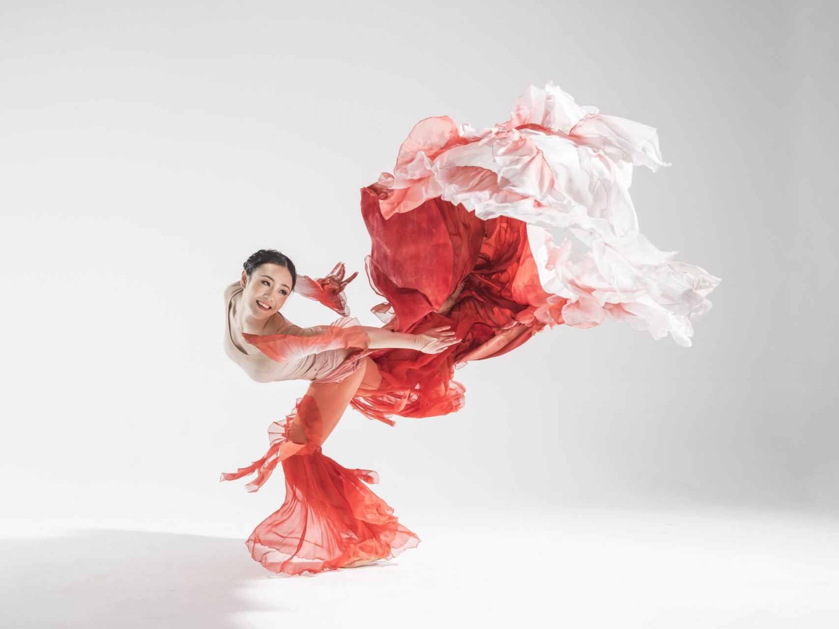 《涟涟有鱼》舞蹈剧照|愿新年95年年有余 编导:田露 表演:周孟影