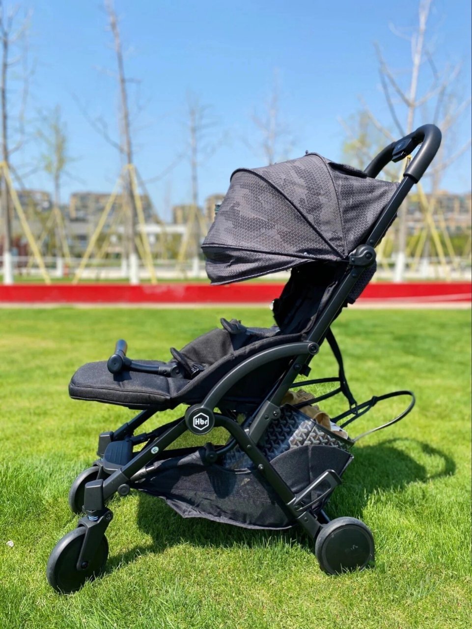 虎贝尔s1pro推车很新 400包邮出 虎贝尔hbr s1pro19款推车,婴儿可使用