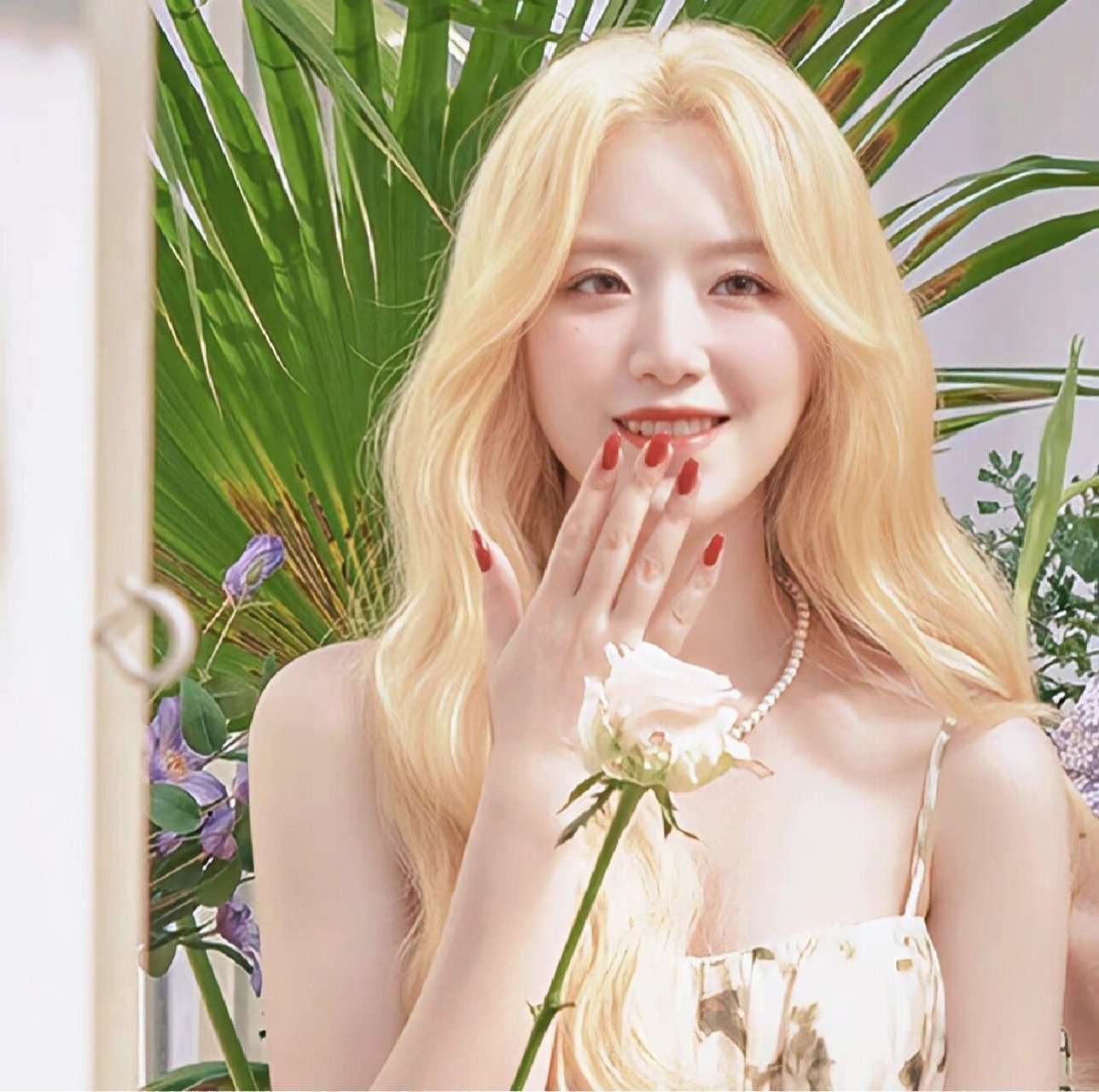 叶舒华神仙头像 最近好喜欢叶舒华,我手机里存了好多她的照片,越看越