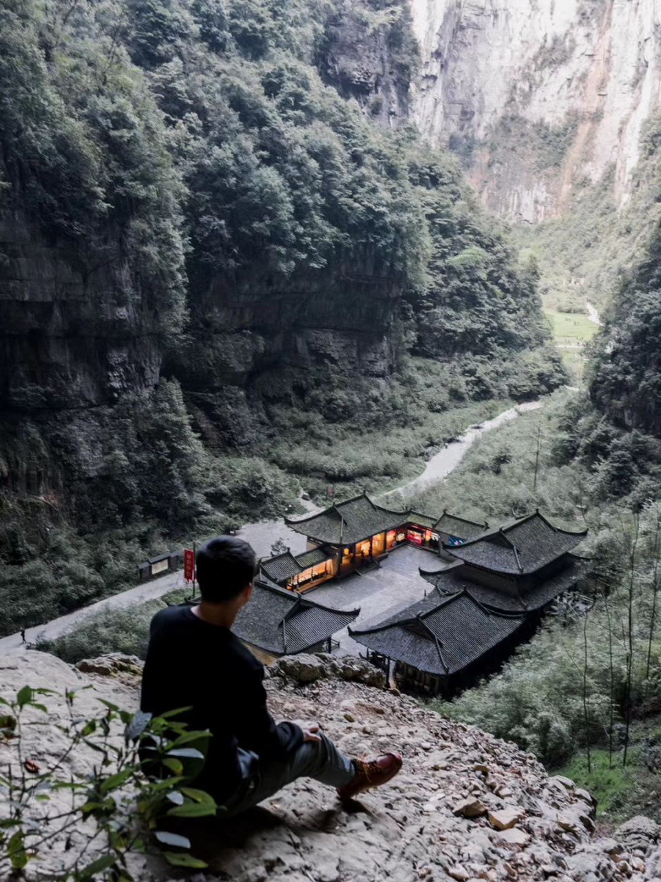 重庆武隆| 天福官驿95天生三桥里的绝美建 天生三桥景区是电影