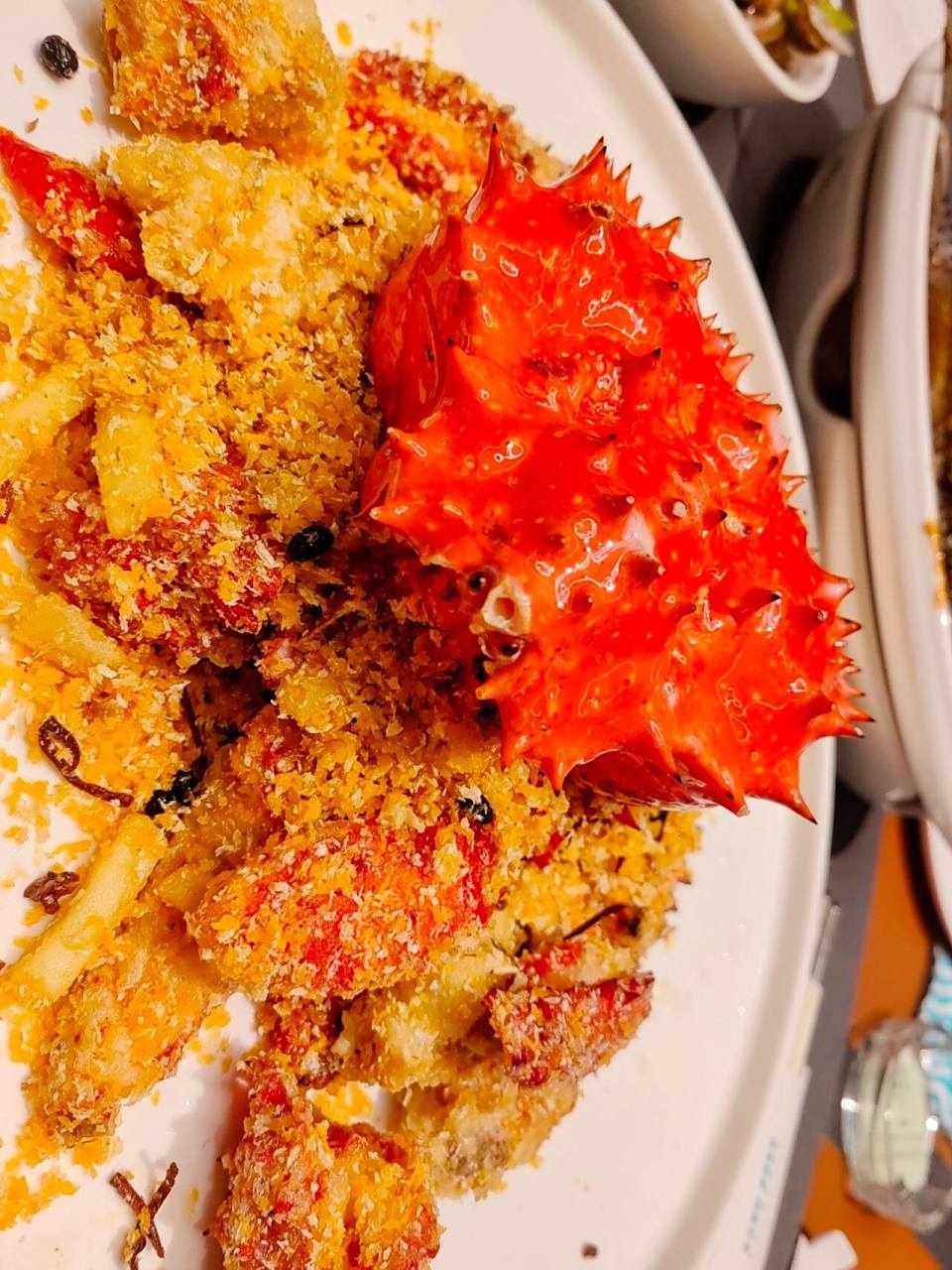 丽园海鲜上都店的建筑外观一直都让人印象深刻,新装修后内部焕然一新