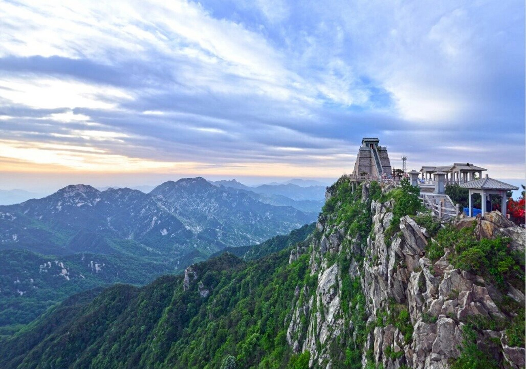 山东必看风景之临沂 蒙山 沂蒙山旅游区:位于山东省中南部,蒙山与沂山
