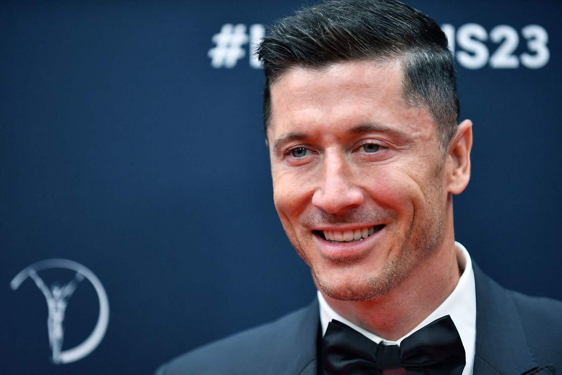 波兰足球运动员罗伯特·莱万多夫斯基 robert lewandowski,肌肉身材很