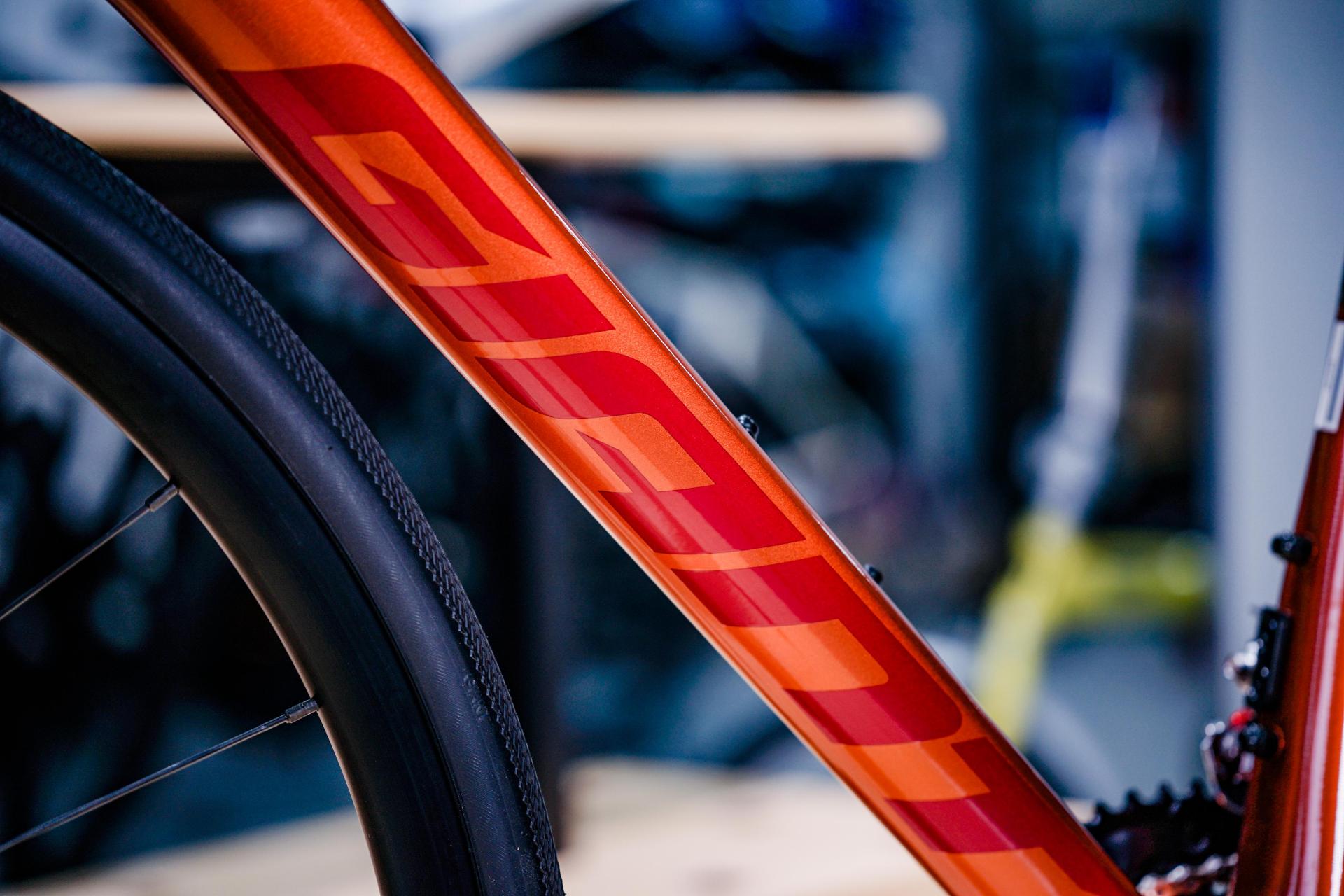 捷安特defy adv2 disc.defy最强耐力长途车型来袭!