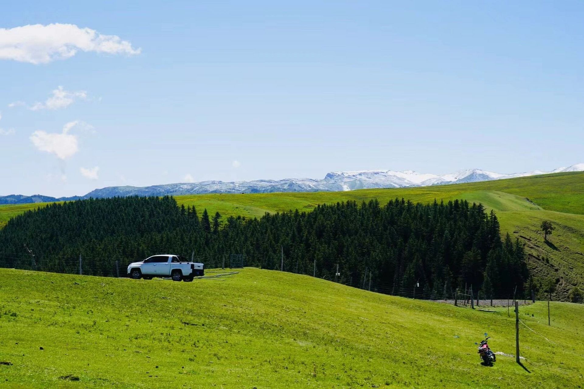 康乐草原  16615算张掖的小众景点吧,但是绝对值得一游,是本次