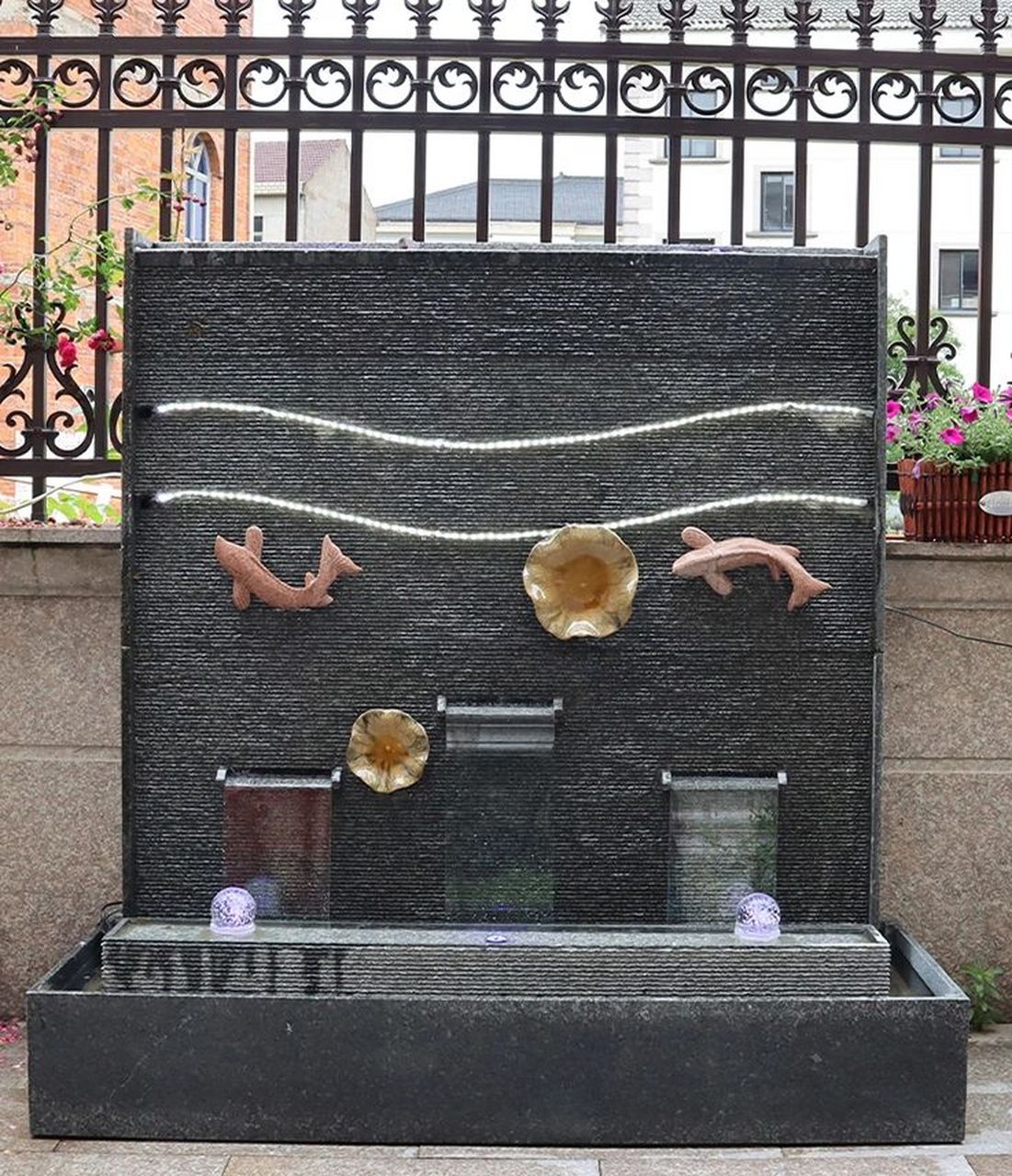 庭院流水墙水幕墙案例 定制成品水幕墙