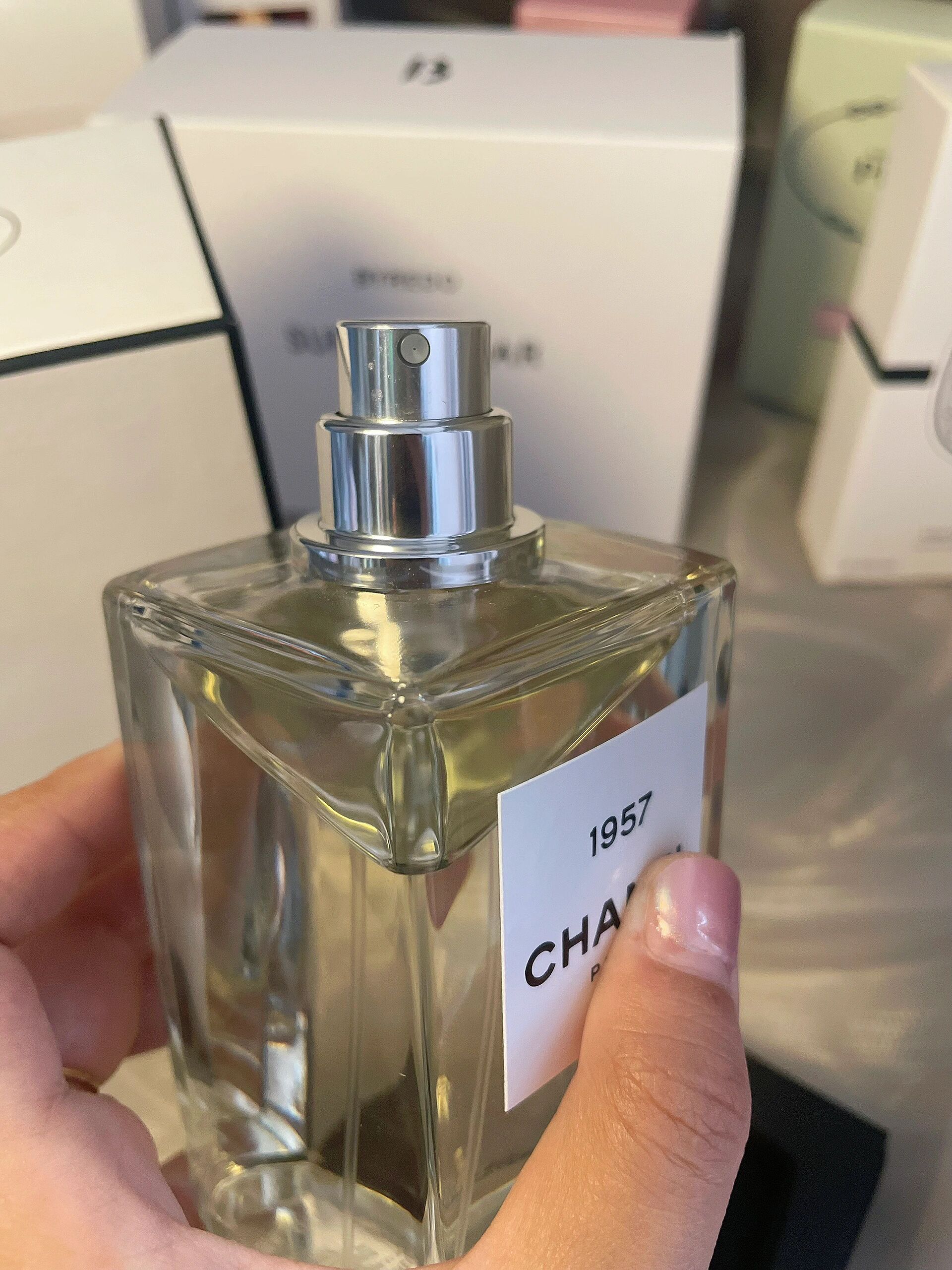 chanel 1957 香奈儿高定版珍藏的1957香水真的巨好闻 门店经常断货王