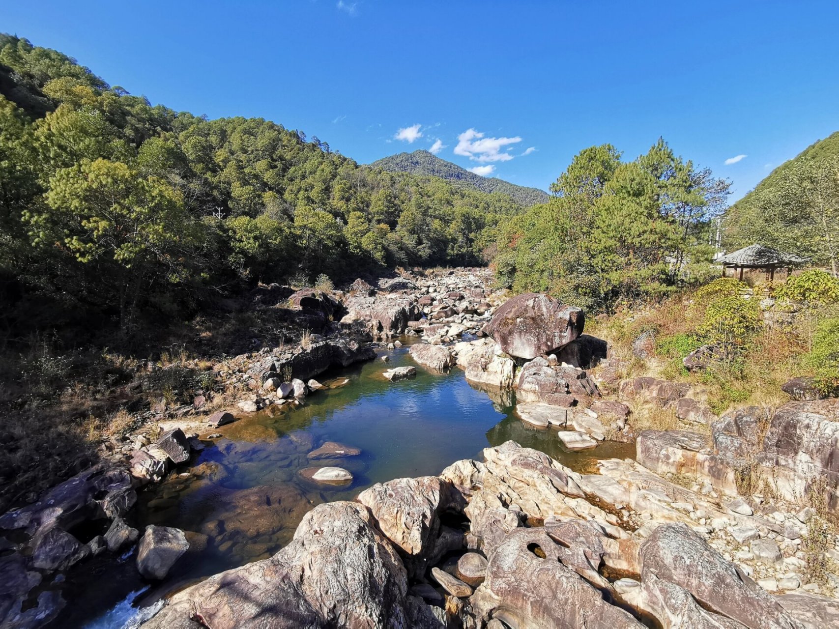 中缅边境:腾冲猴桥半日游 腾冲～猴桥镇～猴桥口岸～蔡家寨～猴桥老