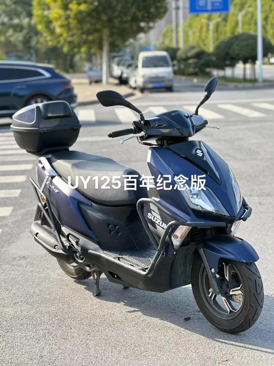 22年铃木uy125星空蓝