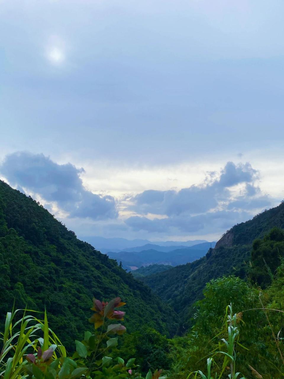 没想到不出普宁,也能看到小瀑布 就在普宁云落·兰花谷72名字好仙!