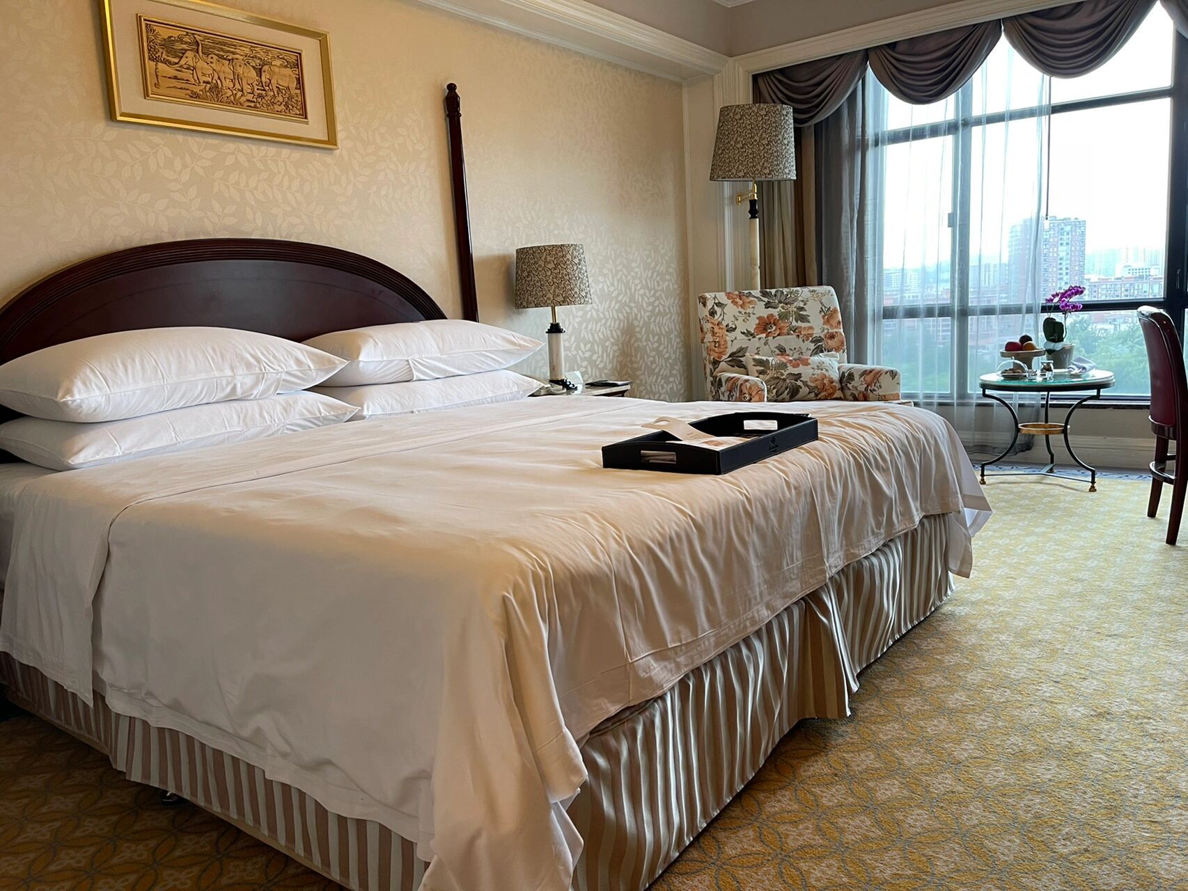 (一)昆明翠湖宾馆91大无语 800一晚的老破旧 先说明一下,我是一个很