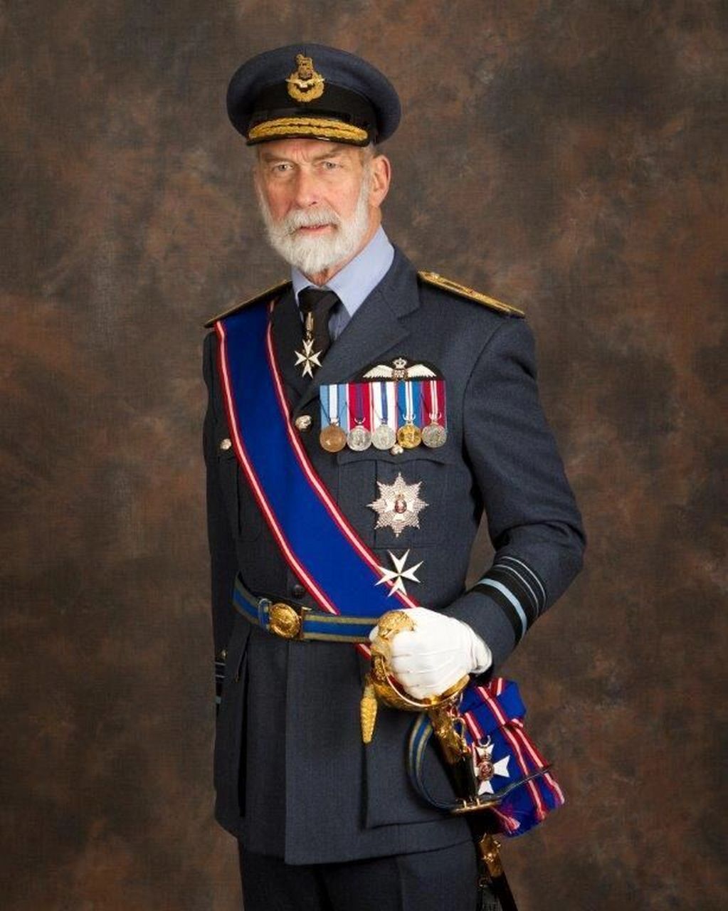 英国迈克尔王子 英国女王的堂兄迈克尔王子,俄罗斯罗曼诺夫王朝的后人