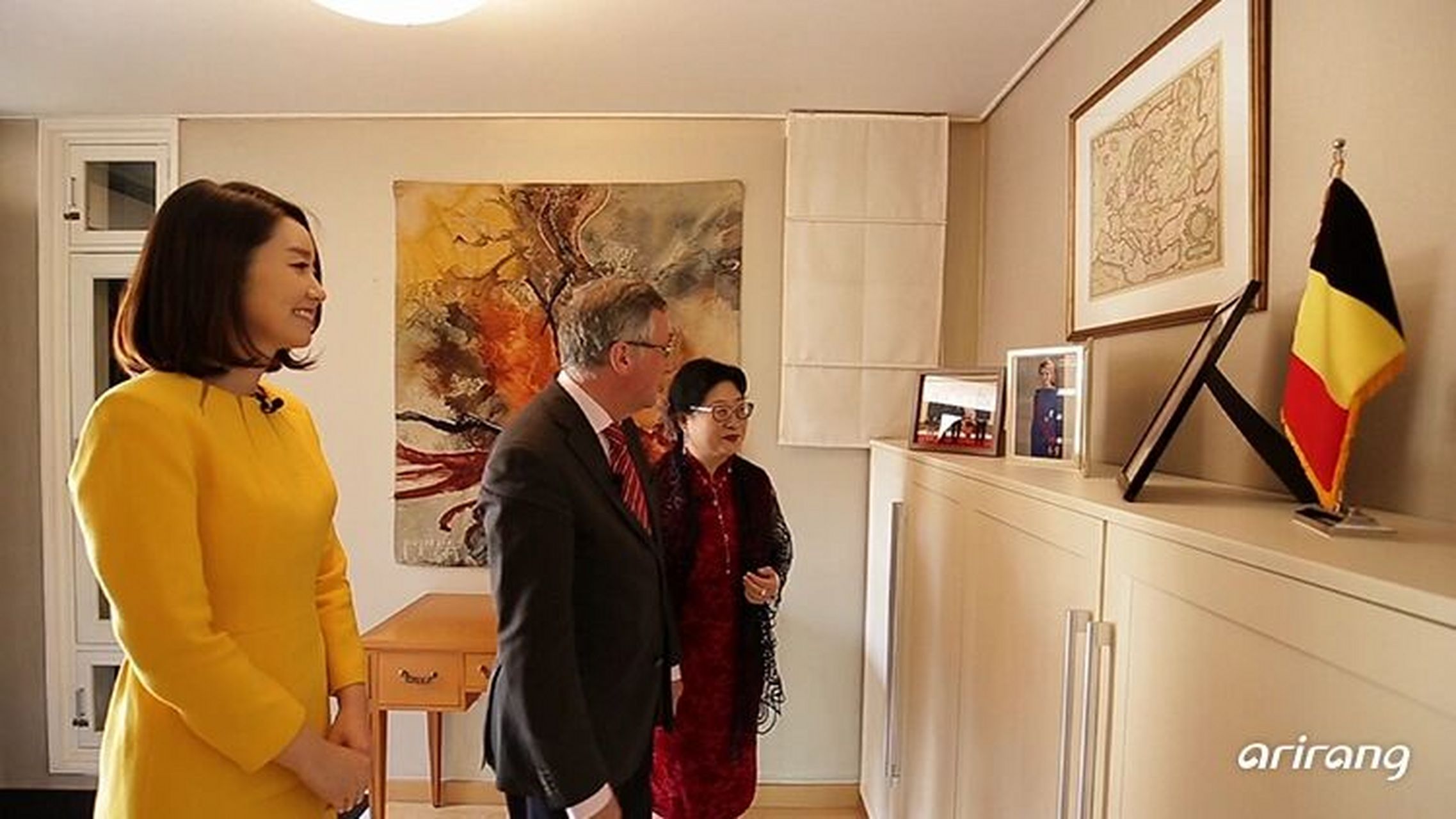 比利时驻韩大使及其夫人 看过关于怹们的两三篇海外报道,满足了一下我