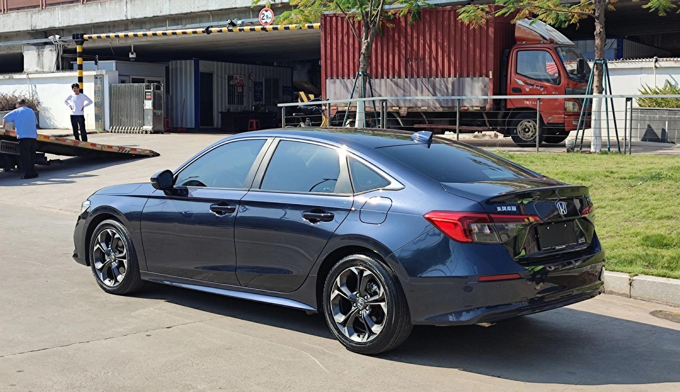 2022款本田思域 240turbo cvt劲控版 电动座椅,全景天窗,行人保护