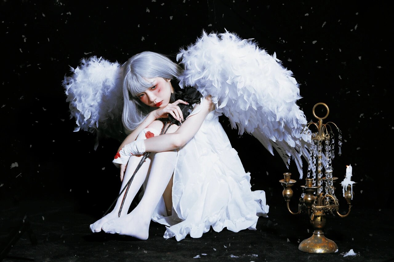 坠落的受伤天使94脑洞写真