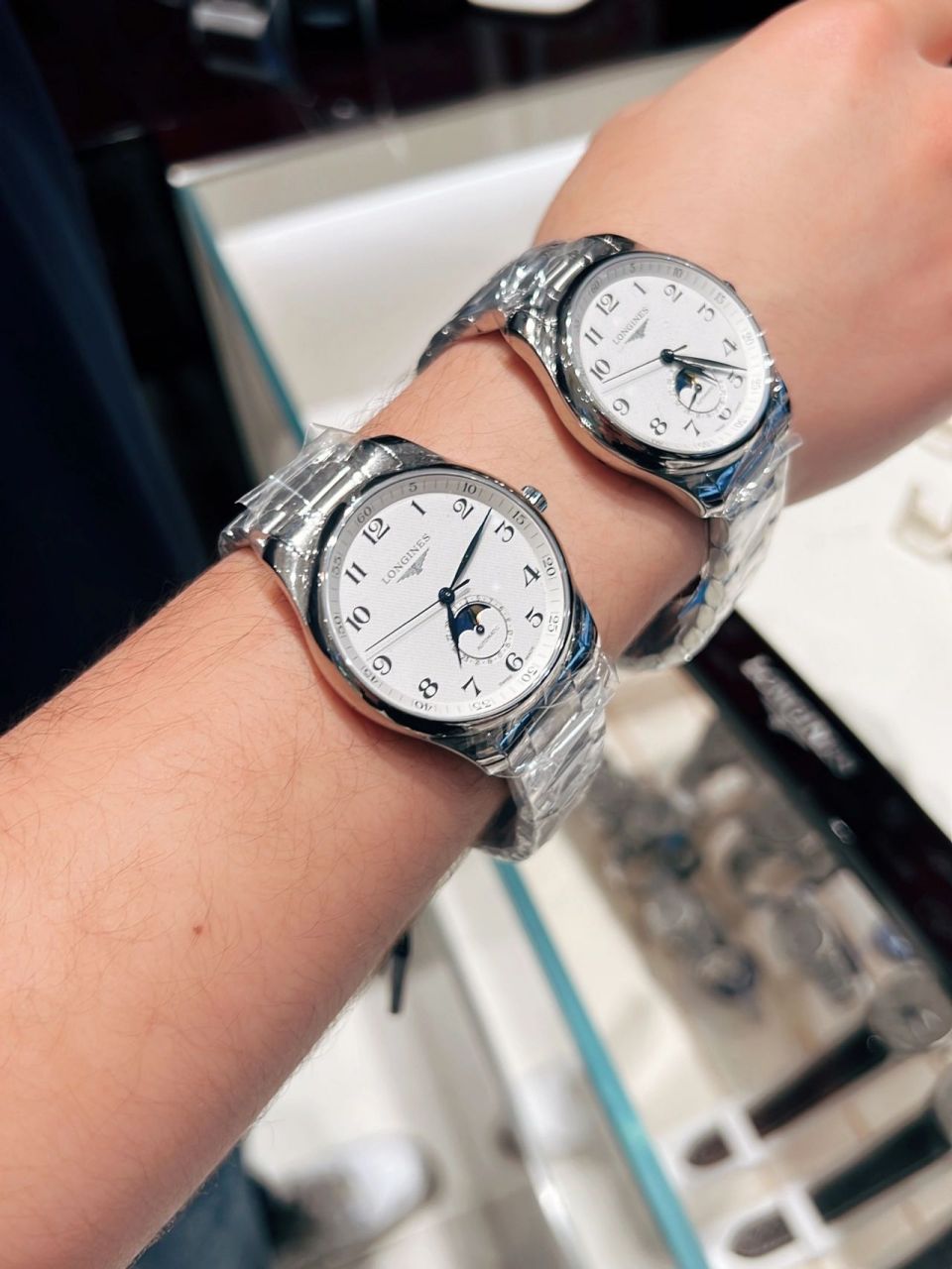 浪琴名匠四针月相40mm和42mm表盘对比 浪琴名匠四针月相40mm和42mm