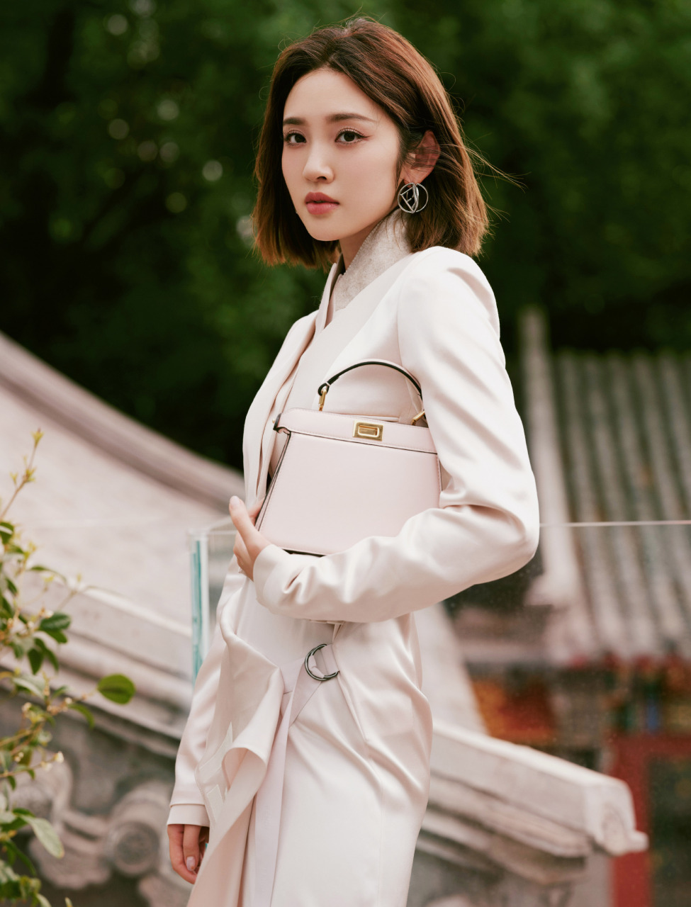 唐艺昕,柔美迷人写真组图