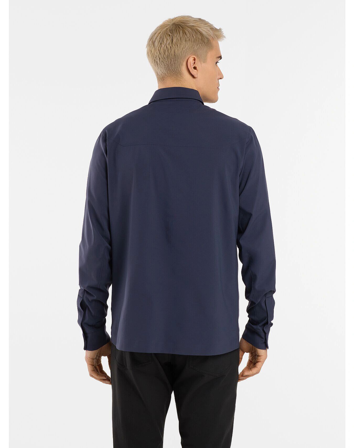 始祖鸟 skyline ls衬衫长袖 男装 商品简介:这款skyline长袖衬衫轻薄