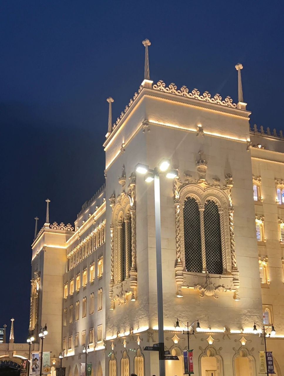 珠海|励骏庞都广场 中午喝完早茶和朋友们去横琴励骏庞都广场拍照摇了