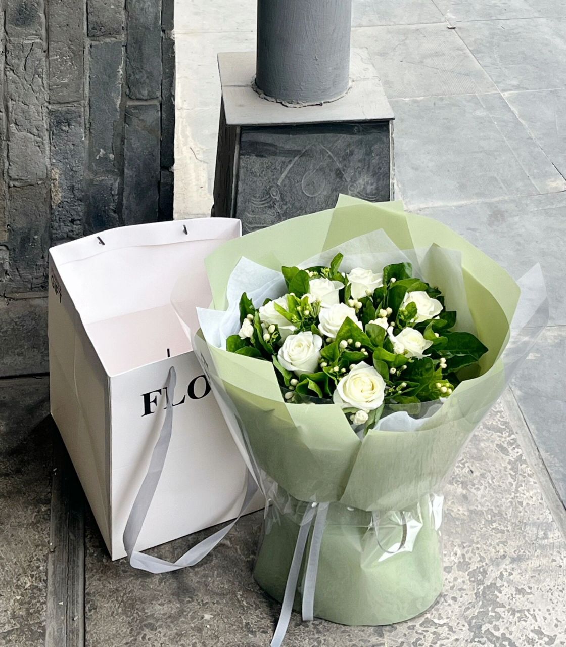 西安花店|68元起茉莉花束 全城配送 茉莉花的季节来啦.