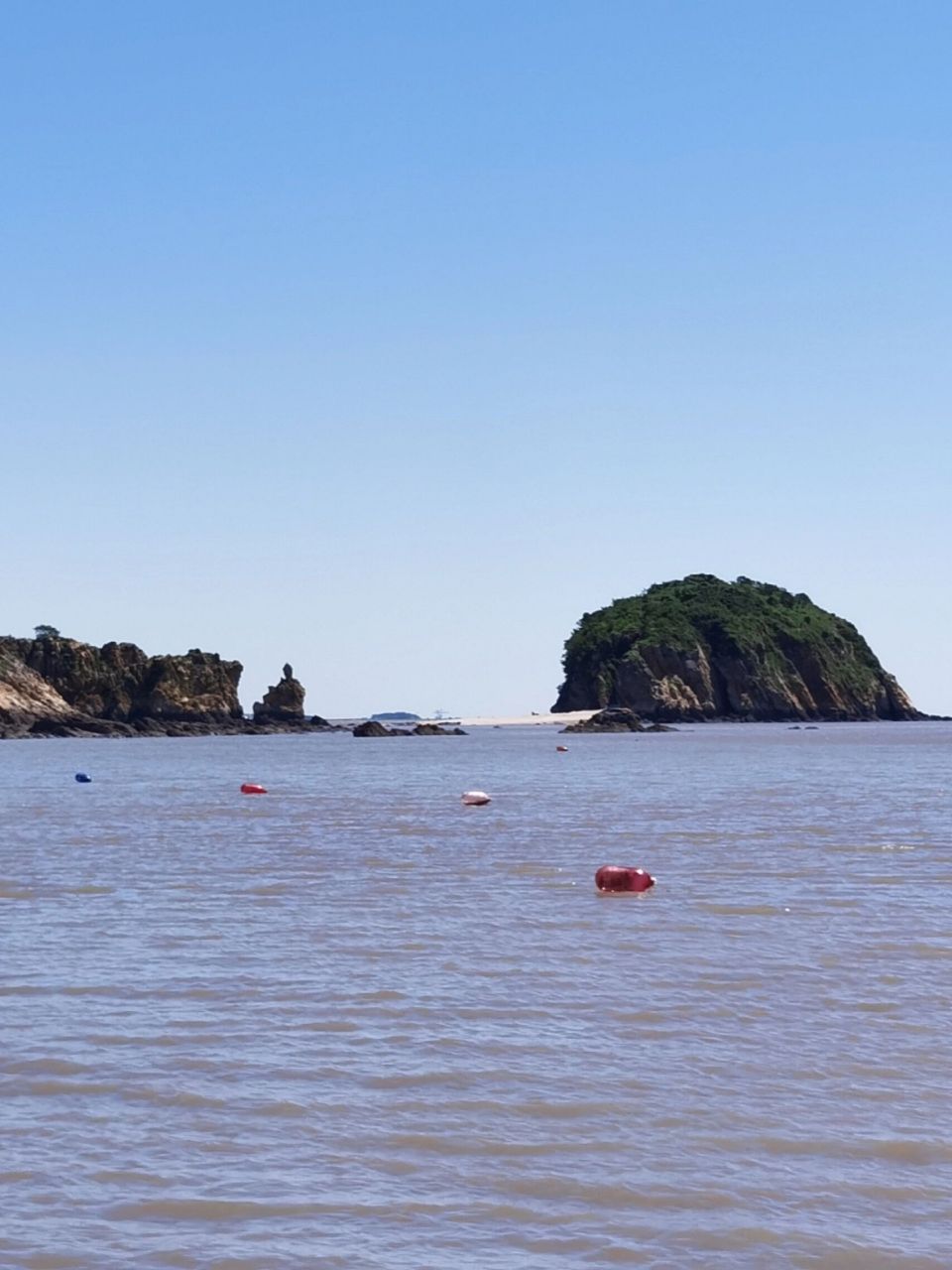 庄河_蛤蜊岛 距庄河市不远.门票40停车10元,感觉一般.