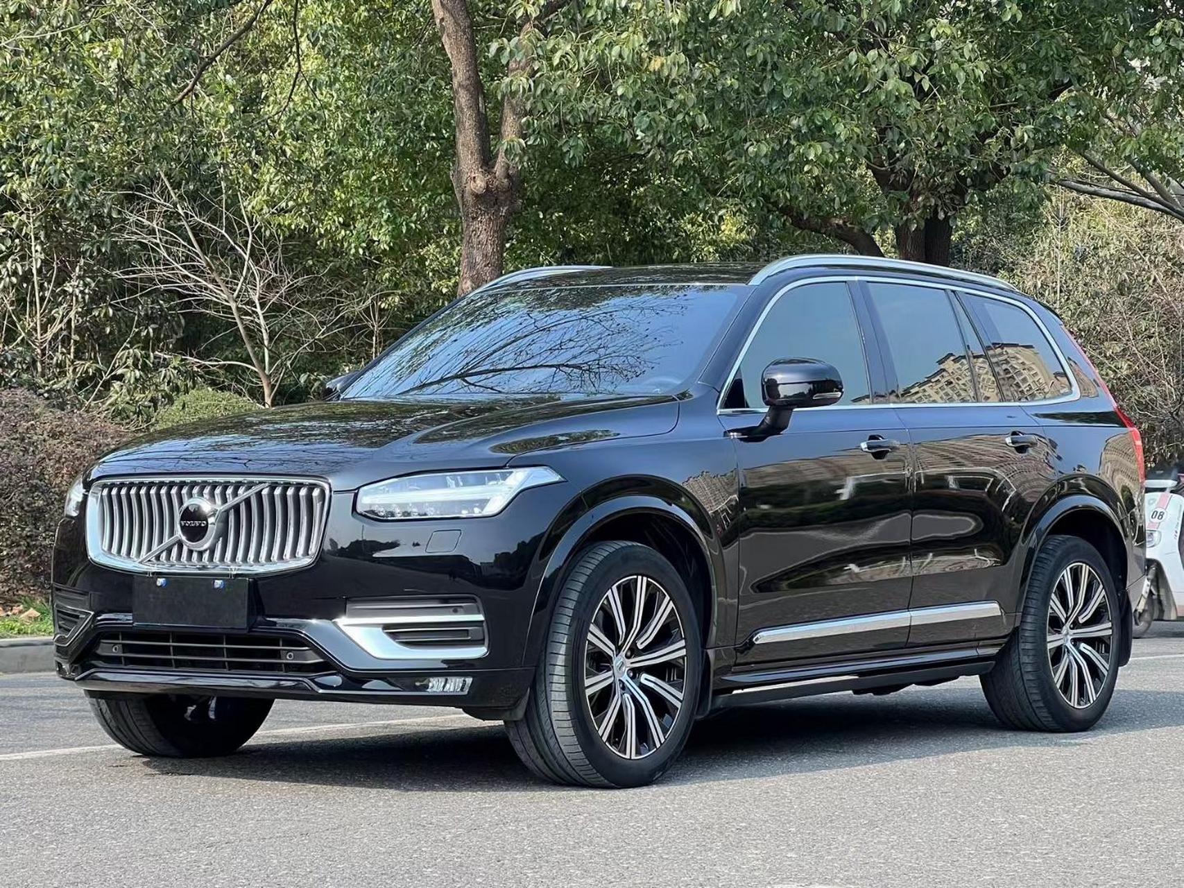 车型:沃尔沃xc90022021款b6智逸豪华7座 上牌:2021年7月 排量:2.