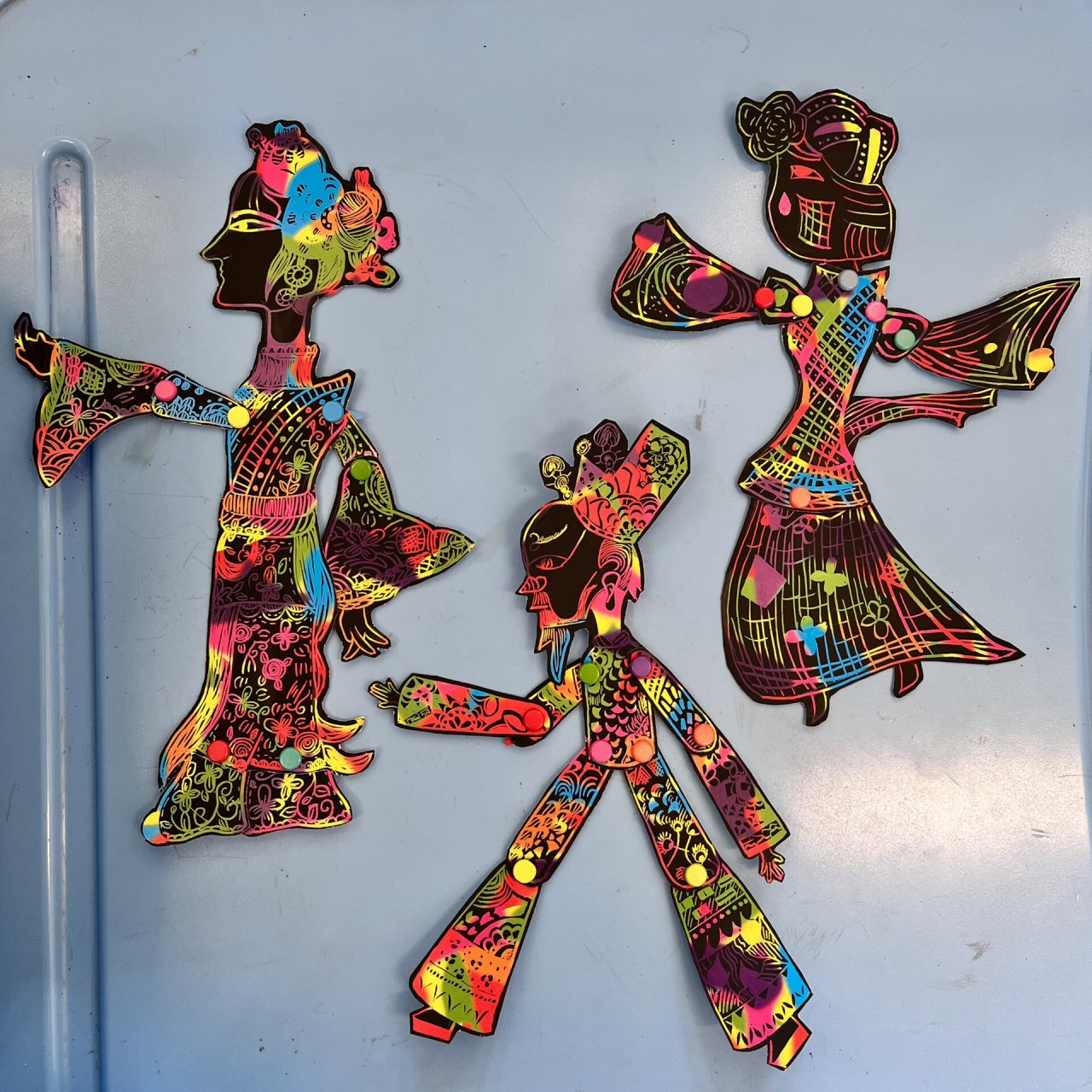 🎭皮影3～动手做皮影的第二节课 皮影课不容易啊上了两周了