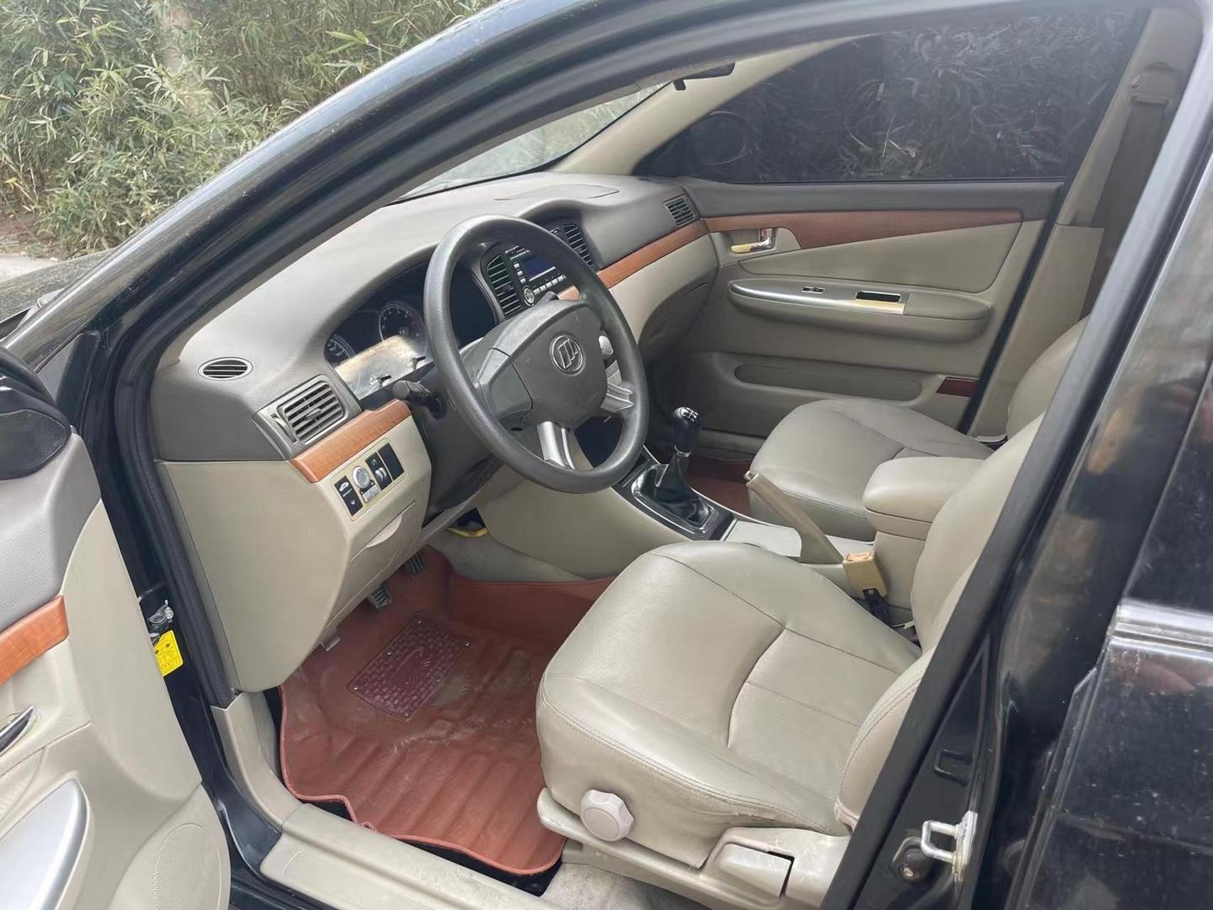 12年力帆620 个人一手三箱私家车 实表3万多公里 地库停放5/6年