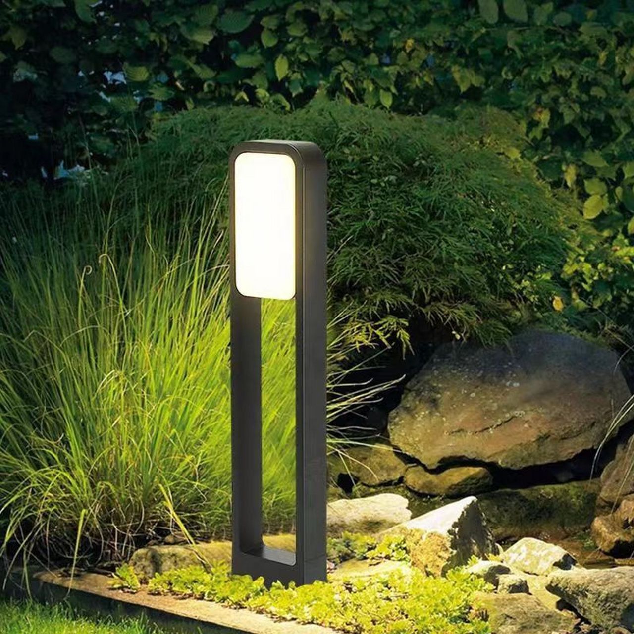 为你点亮夜晚—简约草坪灯的魅力-嘉亿照明 草地上的星空78,简约