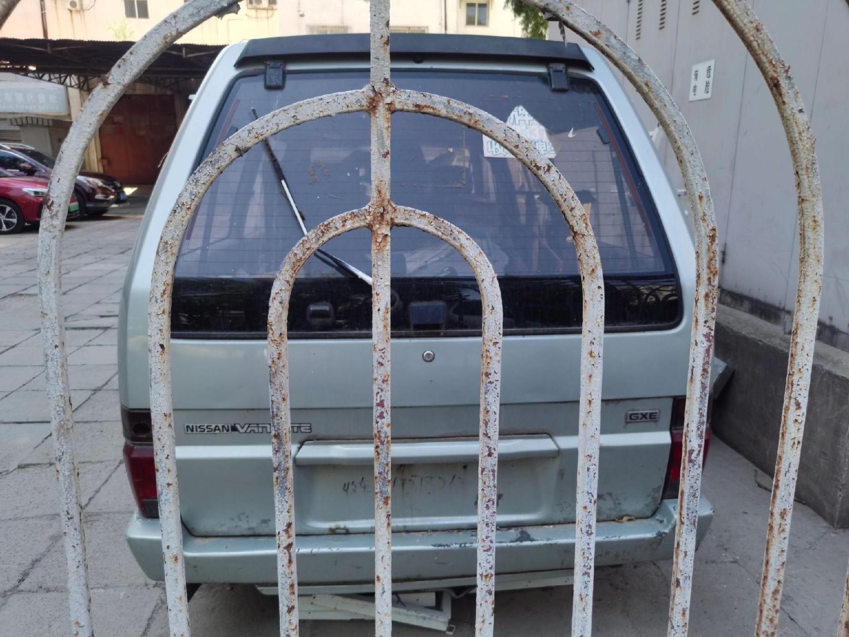 网友投稿系列.老尼桑面包车,皮实耐用