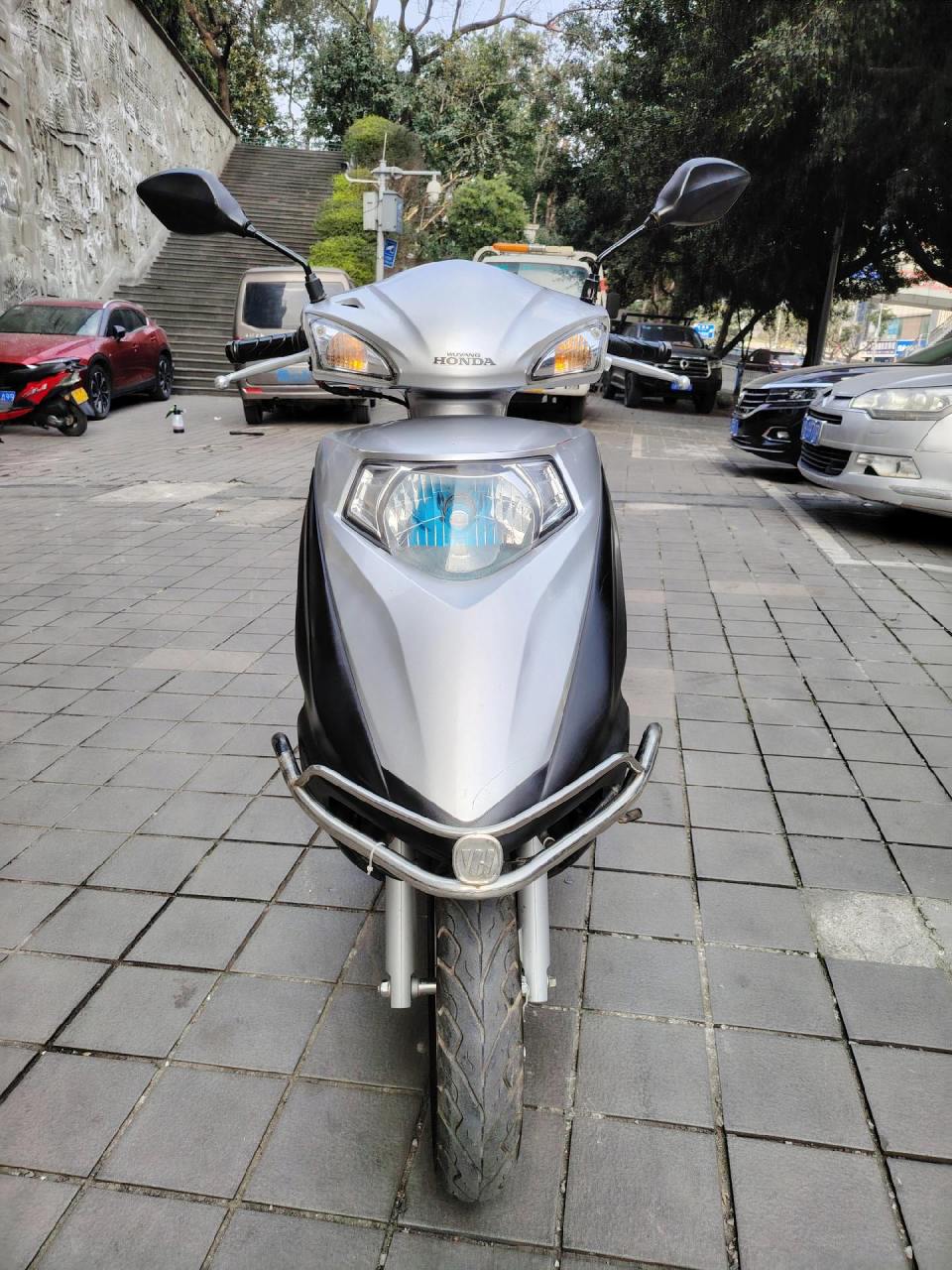 五羊本田喜鲨125车况巴适得很