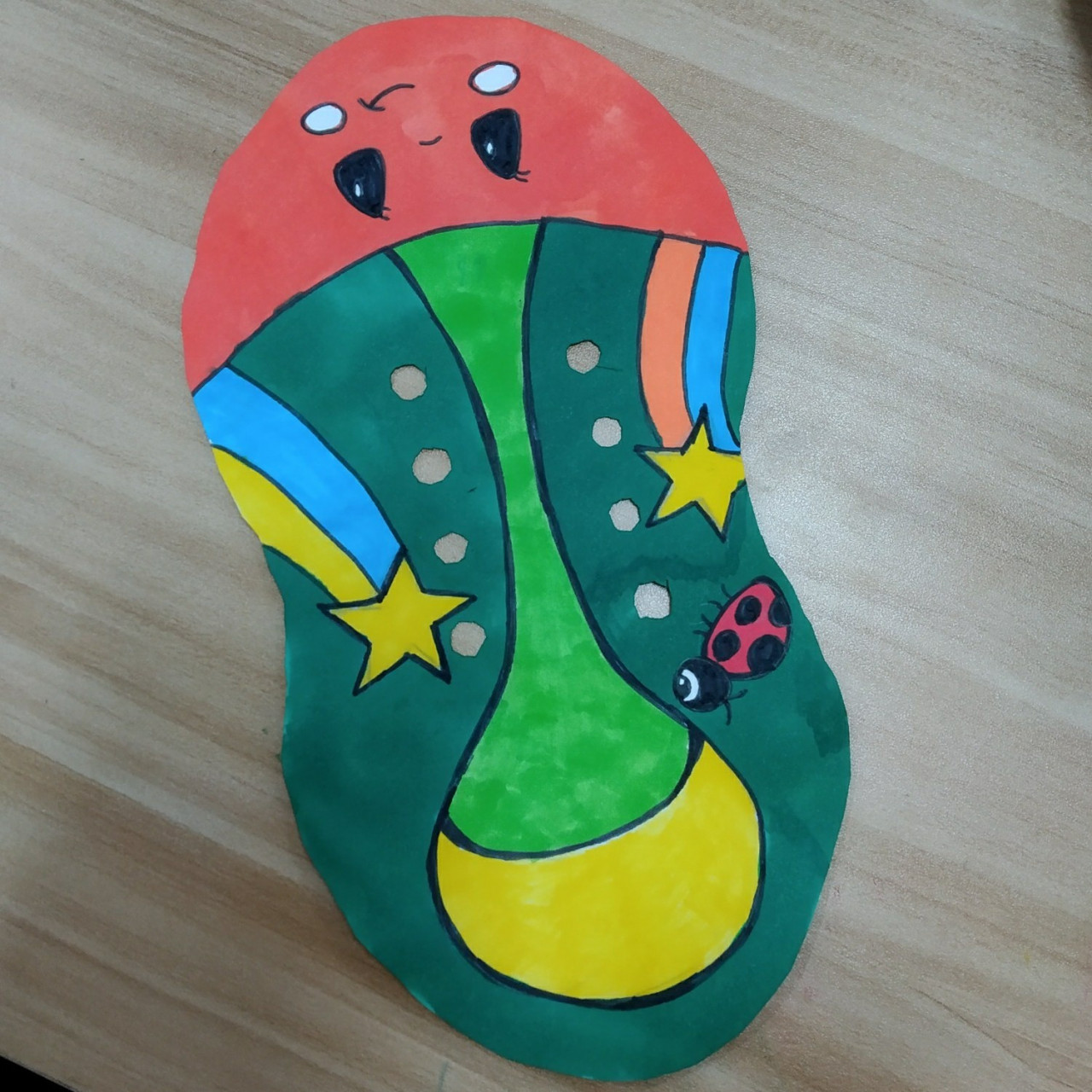 健康领域自制玩教具——《我是系绳小能手》 教育价值: 发展幼儿健康