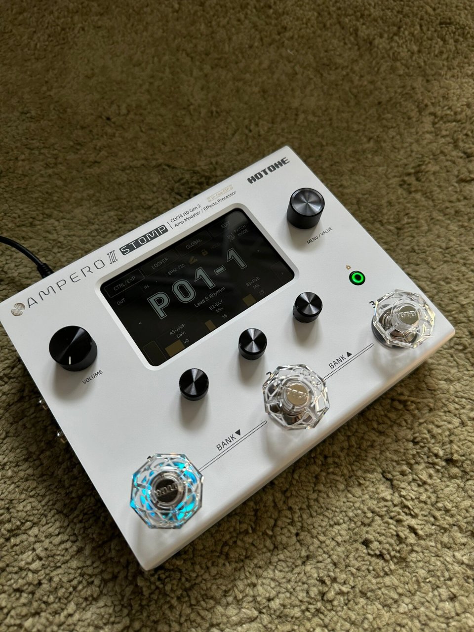 颜值担当的电吉他效果器 hotone ampero2效果器发布了两年后才入手,刚