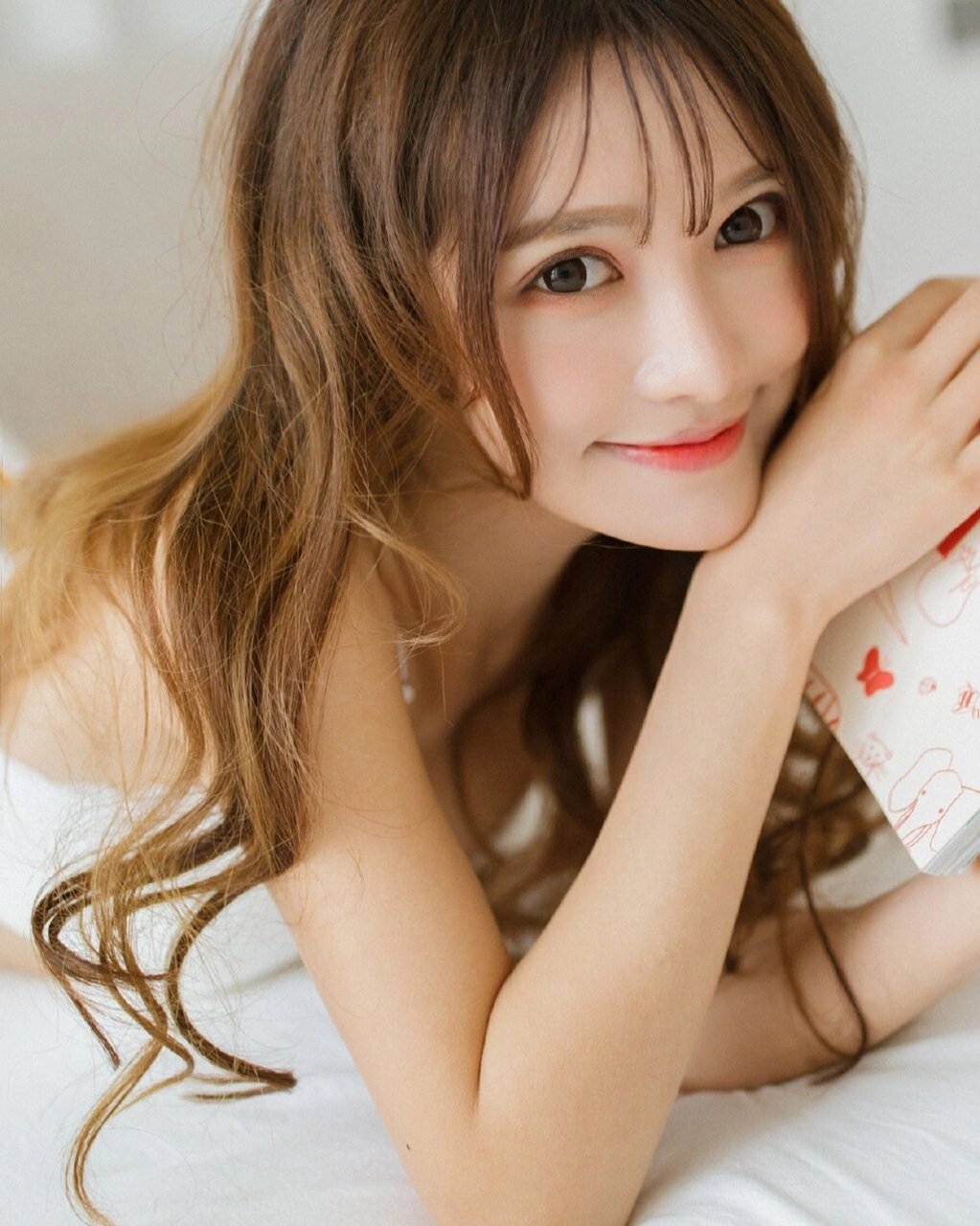 性感女神美胸模特酥胸美女手机壁纸