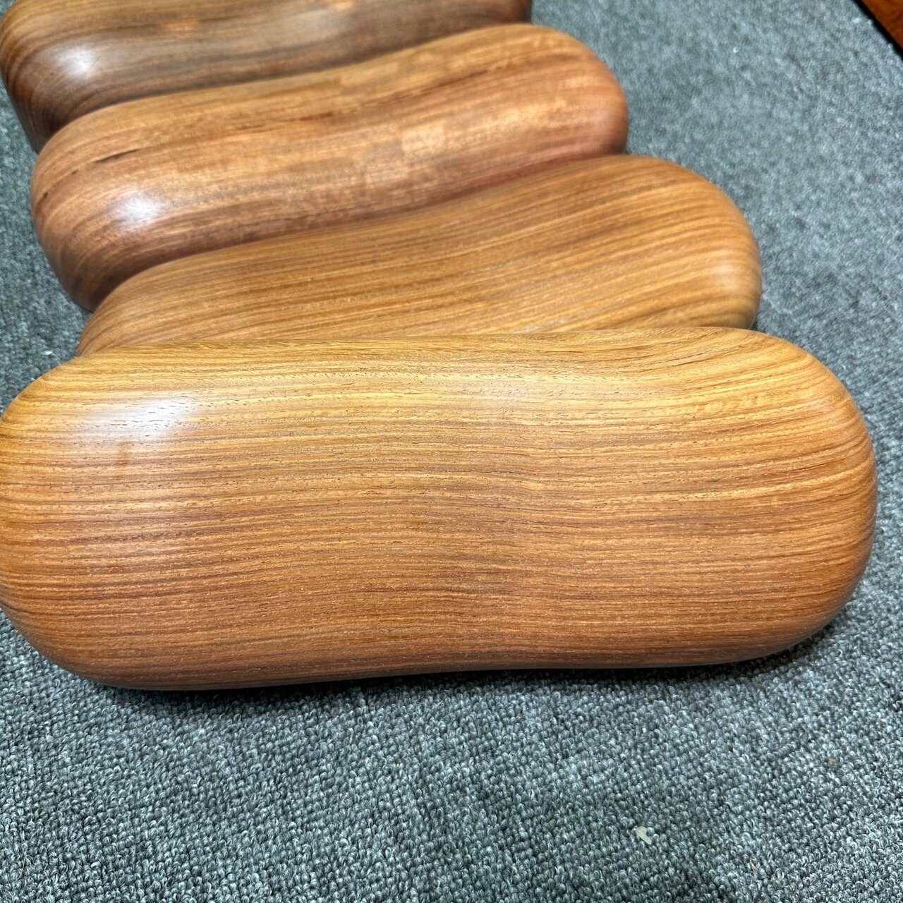 花梨木枕头天然实木颈椎木头枕修复矫正硬枕 花梨木枕头天然实木颈椎