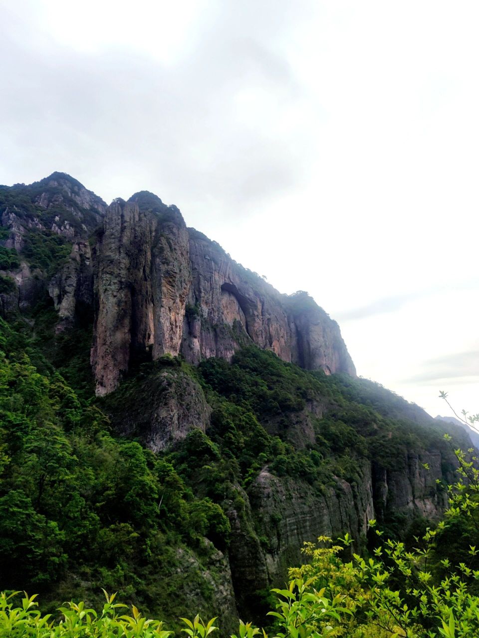 雁荡山——森林公园篇 3颗⭐ 1小时 门票30  全名:净名谷国家森林公