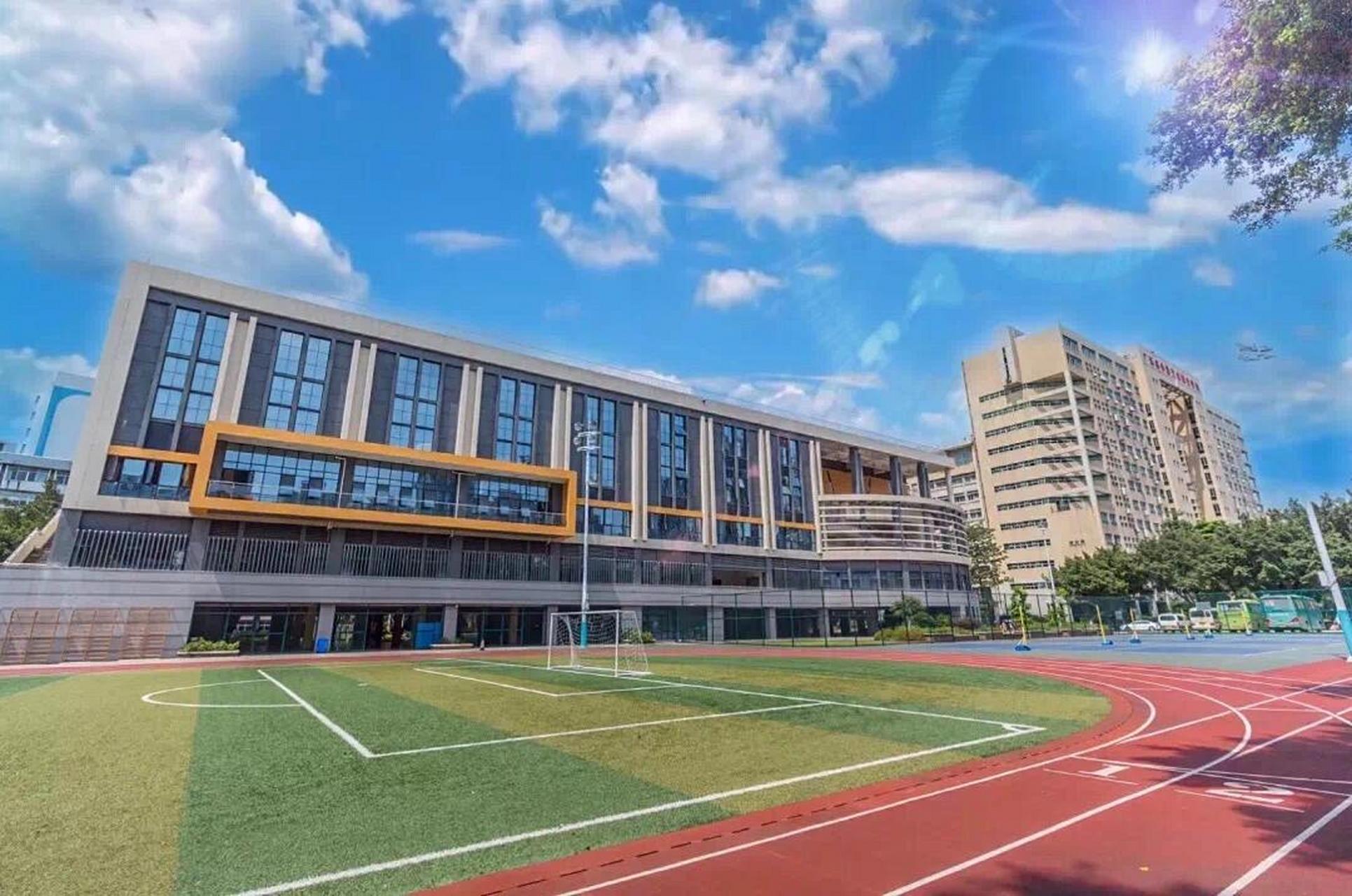 广外艺之交通篇0669♀15 73燕岭校区 地址:广州市天河区元岗