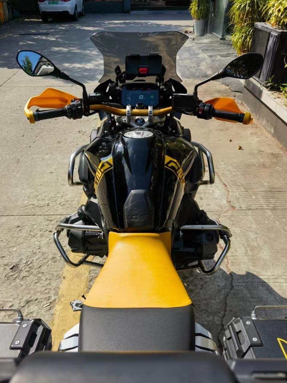 宝马 r1250gs 40周年纪念版 21