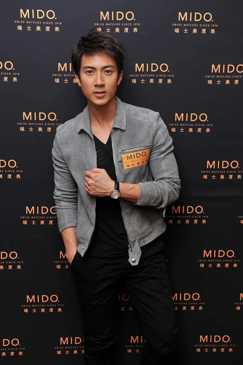 飞轮海四个人的颜值来排炎亚纶>汪东城>辰亦儒>吴尊.