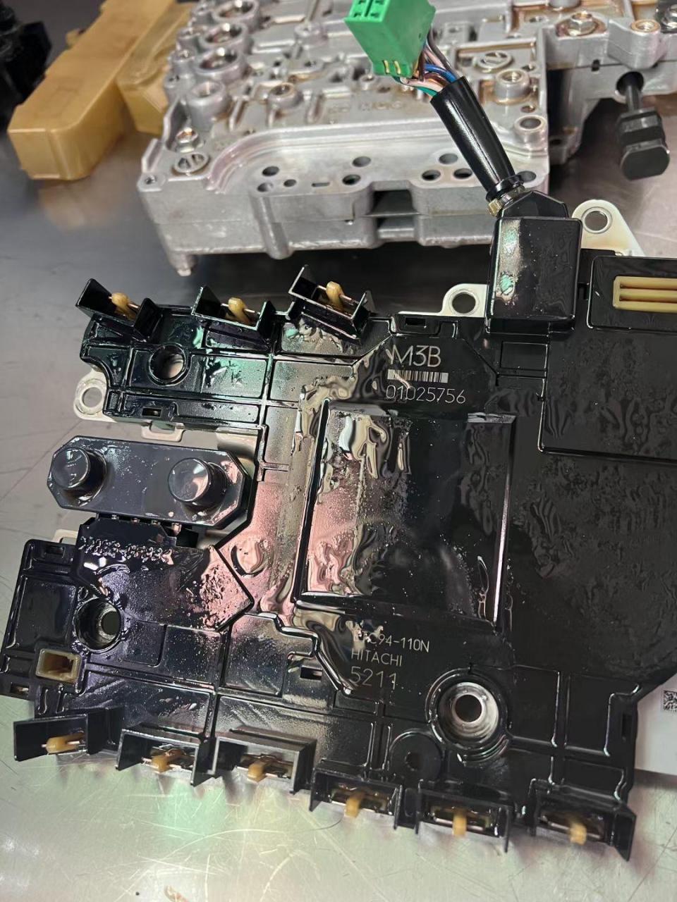 英菲尼迪q70l 变速箱型号:加特可7at 故障现象:报码p0720车速传感器