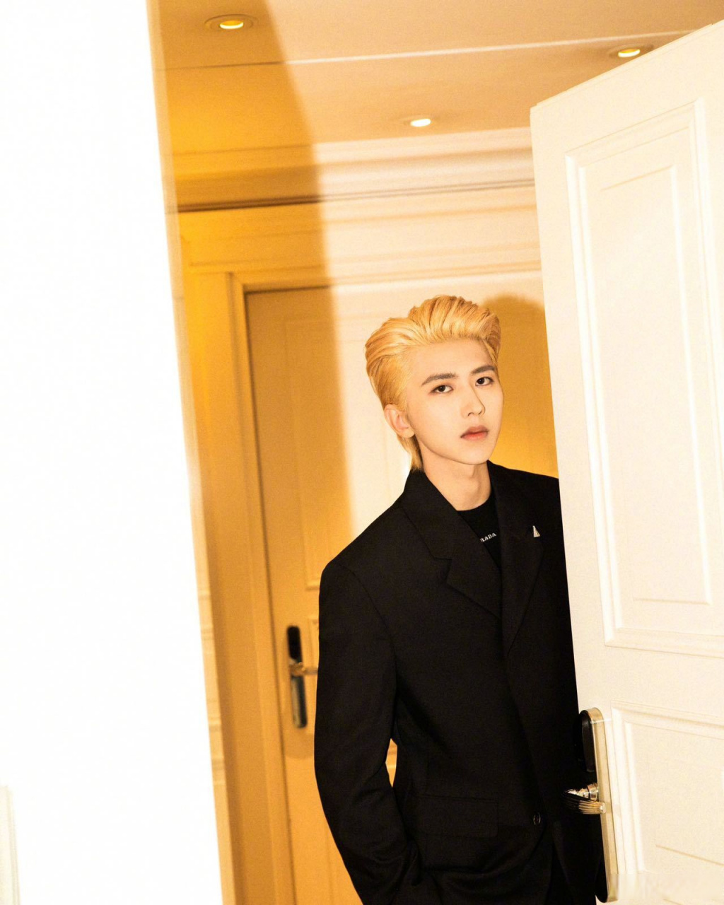 就问谁还不知道@蔡徐坤 今天官宣参加第四届tmea!