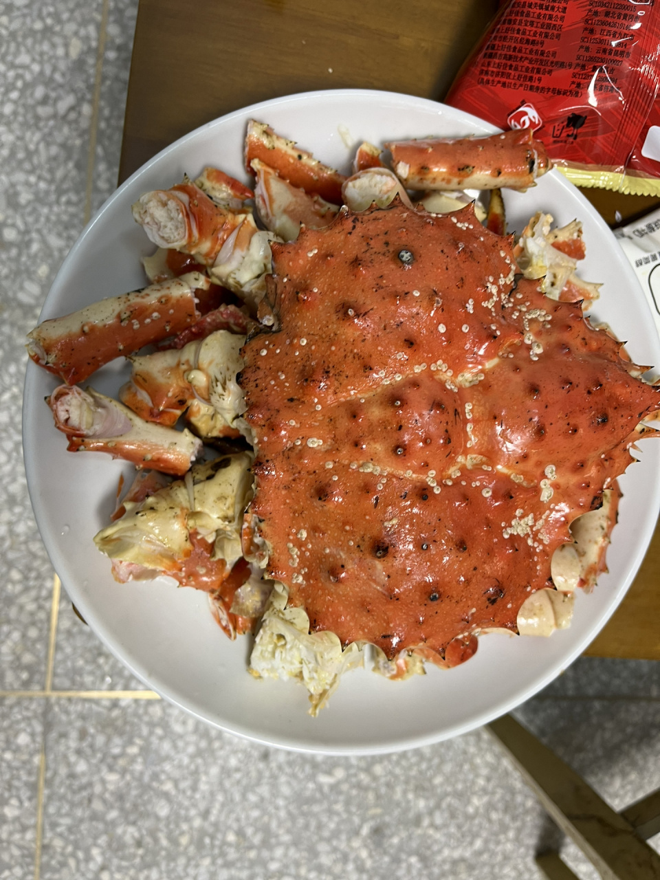 新鲜帝王蟹240元一斤 请问各位小姐妹 这个价格怎么样?