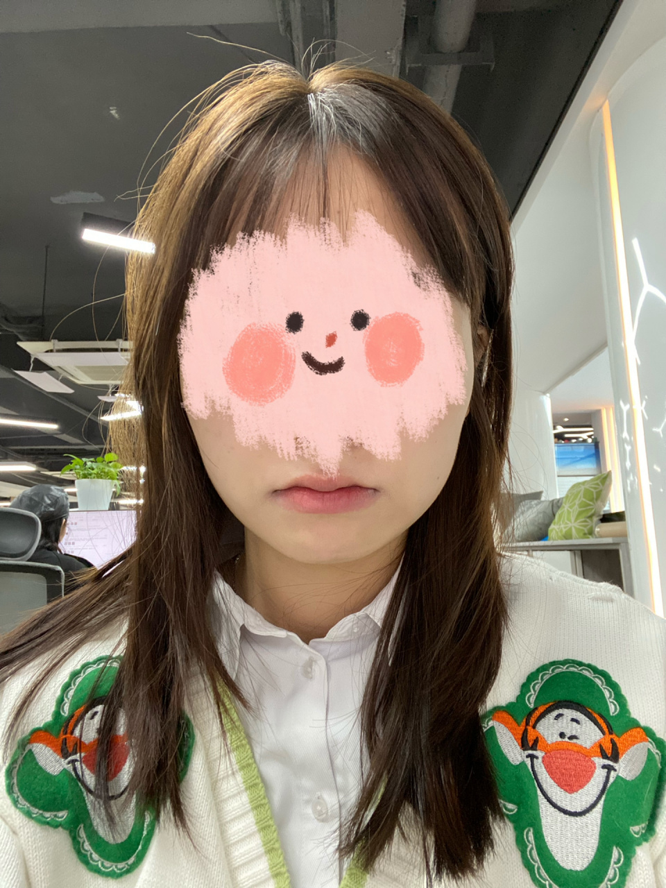 拔智齿一个月后还是肿的  怎么有人拔完智齿快一个月脸还是肿的啊,也