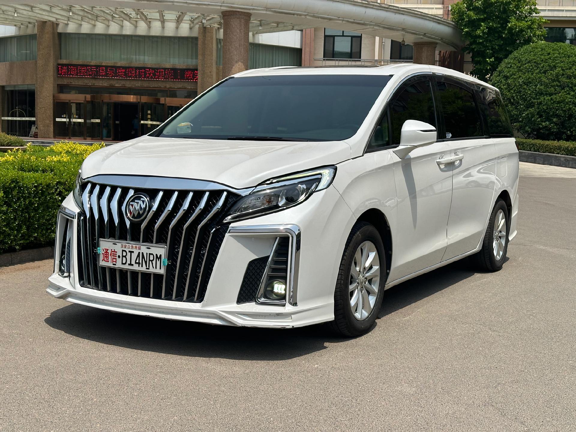 20年别克gl8es改装蒙娜丽莎套装,一手户,实表12万