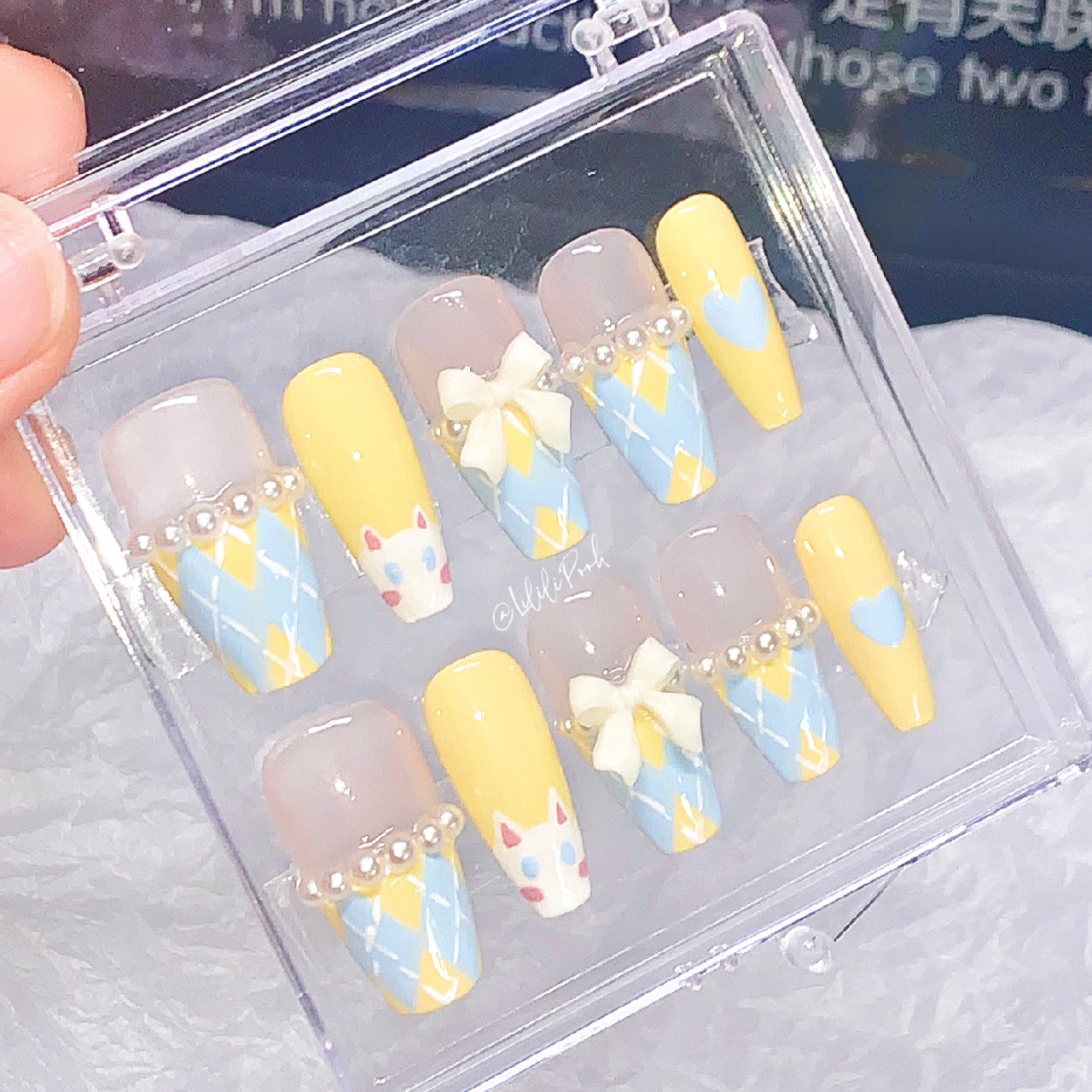 云朗环星·朱志鑫应援色穿戴甲06 棍棍小猫咪呜呜 感兴趣的看我置顶