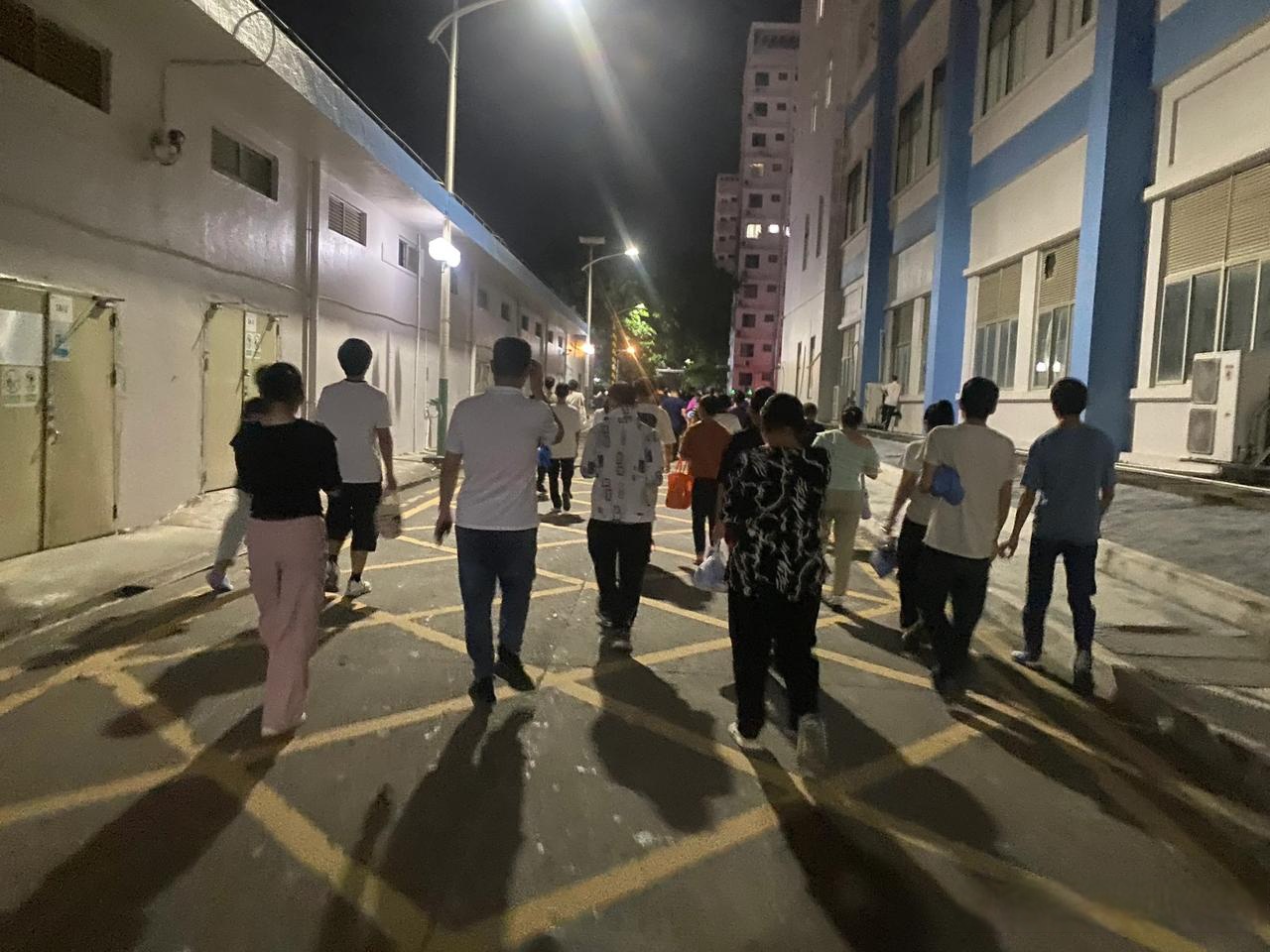 今天是我在比亚迪工厂干小时工的第一个月,我已经在深圳比亚迪工厂干