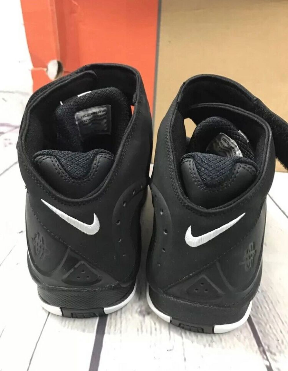 那鞋老鞋 nike air zoom huarache2k6耐克科比代言2k5的后续款式,全称